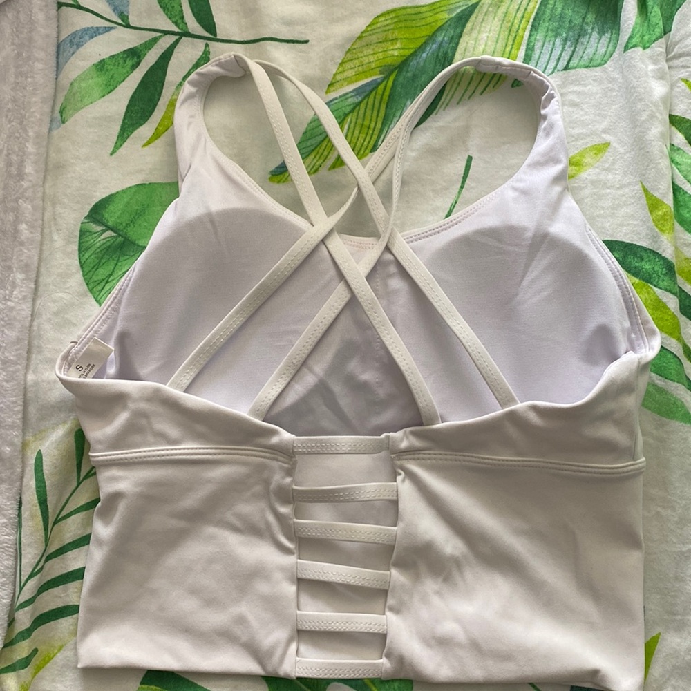 Super sexy NVGTN bra that always sells out. Lightly used